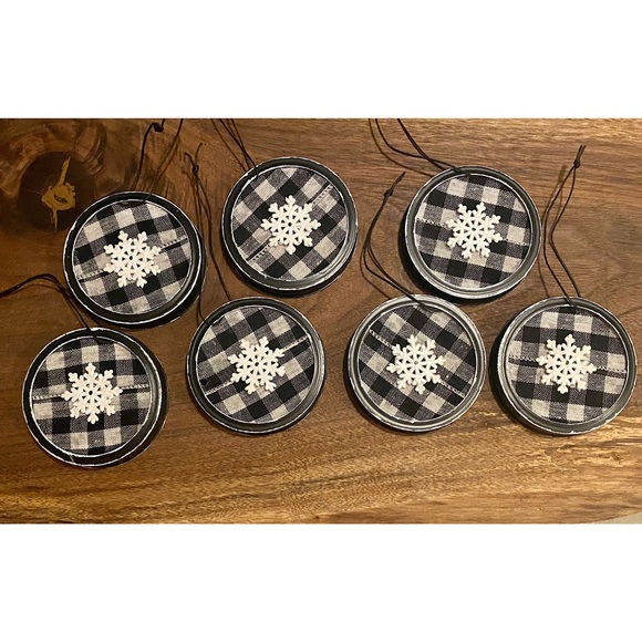 7 Lg Christmas Farmhouse Tree Ornaments - Picture 2 of 3